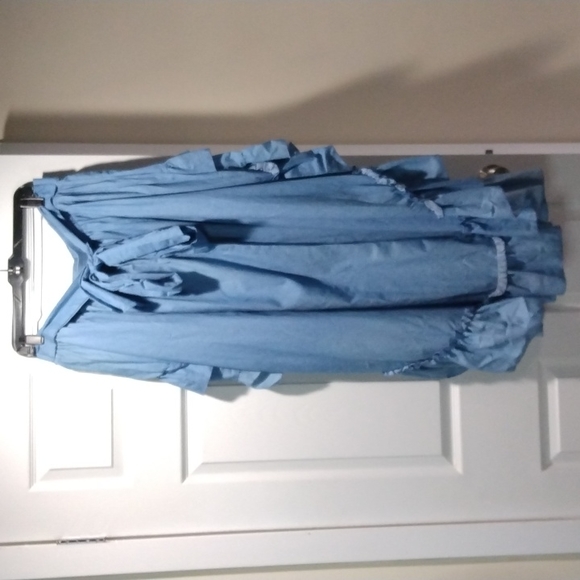 High low blue skirt size 2X by Forever 21. - Picture 2 of 3